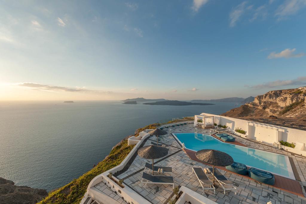 Caldera'S Dolphin Suites Megalochori  Exterior photo